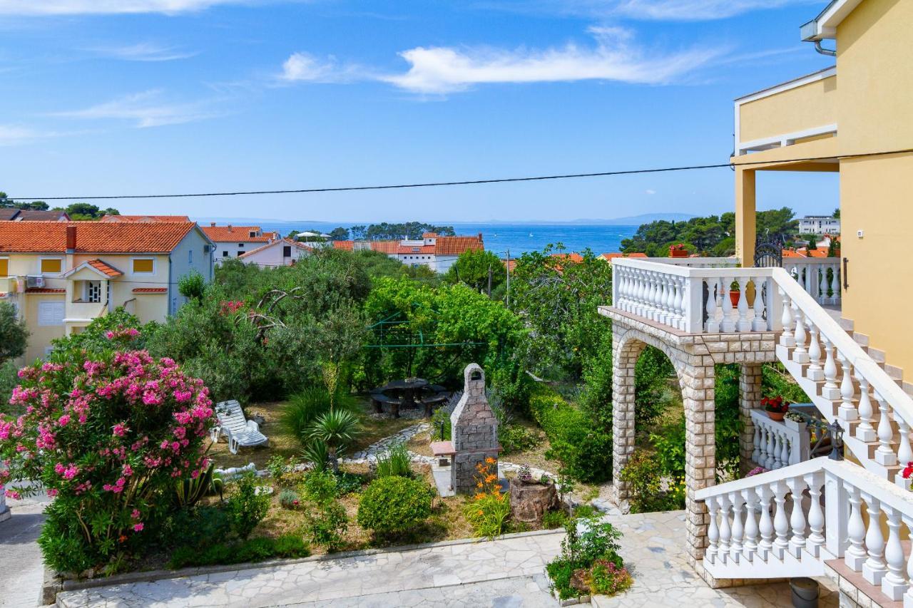 Apartman Haus Maja Banjol المظهر الخارجي الصورة
