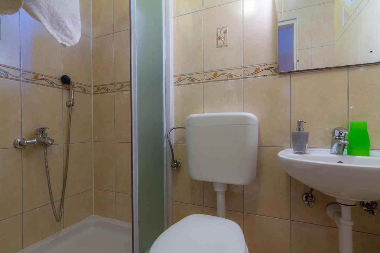 Apartman Haus Maja Banjol المظهر الخارجي الصورة