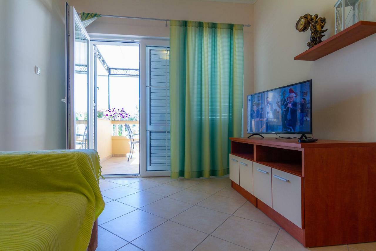 Apartman Haus Maja Banjol المظهر الخارجي الصورة